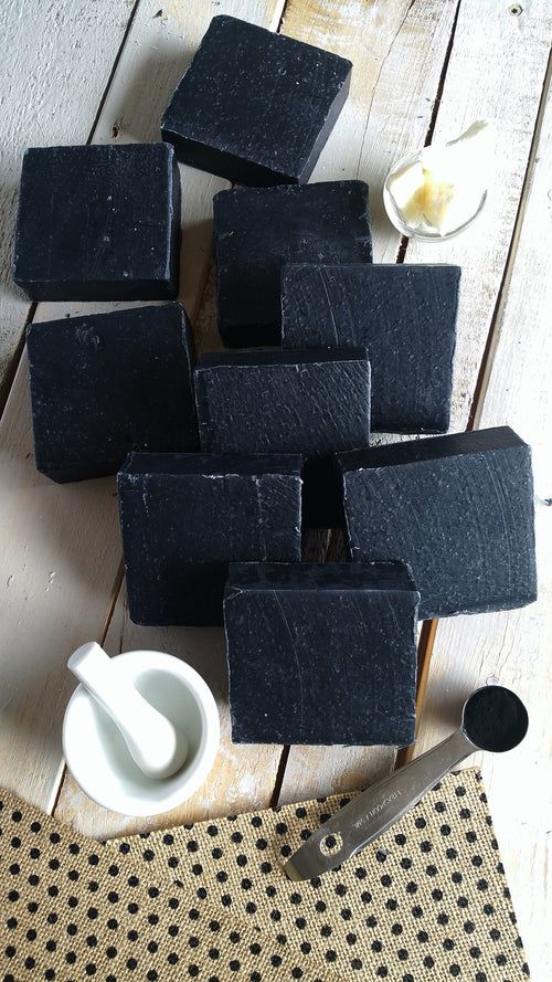 Activated Charcoal Soap – Deep Cleansing, Acne Control & Oil Balance (For Men & Women)